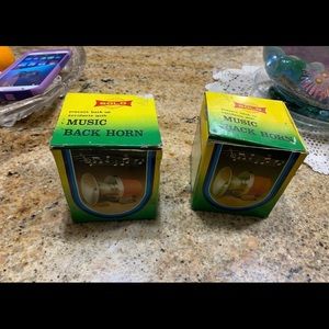 Solo Vintage Retro Music Back Horn Car Bike